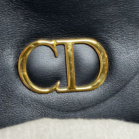 💯Authentic Christian Dior Tote Handbag 🍀 - Picture 4 of 15